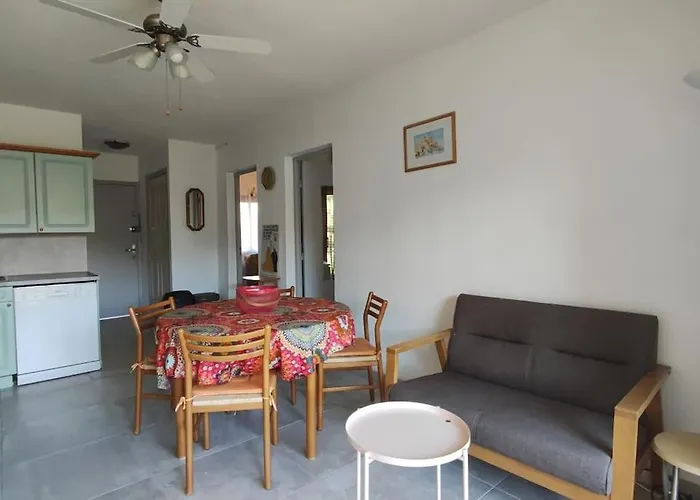 T3 Climatise 150 M * Calvi (Corsica)