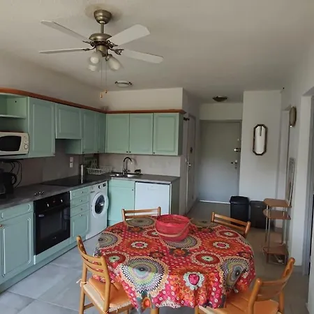 T3 Climatise 150 M * Calvi (Corsica)